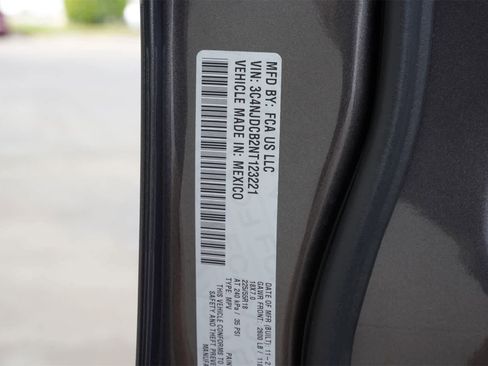 Used 2022 Jeep Compass Limited w/ Sun and Sound Group image 27