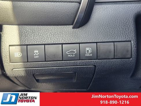 Used 2024 Toyota Camry LE image 23