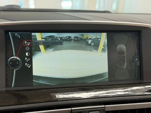 Used 2012 BMW 650i Convertible RWD image 24