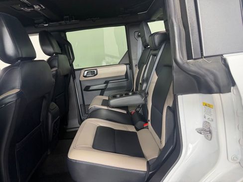 Used 2024 Ford Bronco Wildtrak AWD/4WD image 28