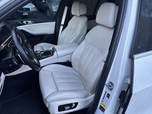 Used 2021 BMW X5 xDrive40i w/ Premium Package 3 AWD/4WD image 14