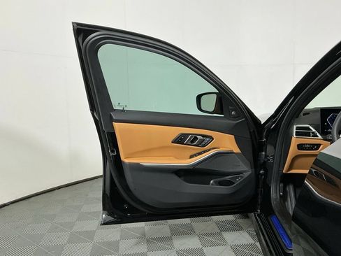 Used 2026 BMW 330i Sedan w/ Premium Package RWD image 20