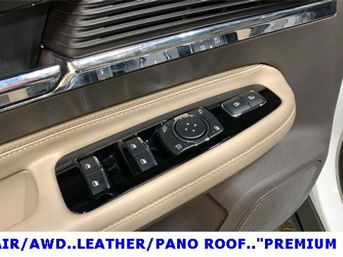 Used 2022 Lincoln Corsair AWD w/ Premium Package image 29