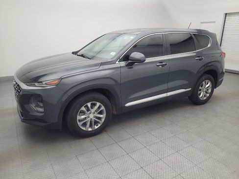 Used 2020 Hyundai Santa Fe SE FWD image 2