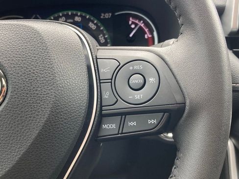 Used 2024 Toyota RAV4 XLE Premium image 15