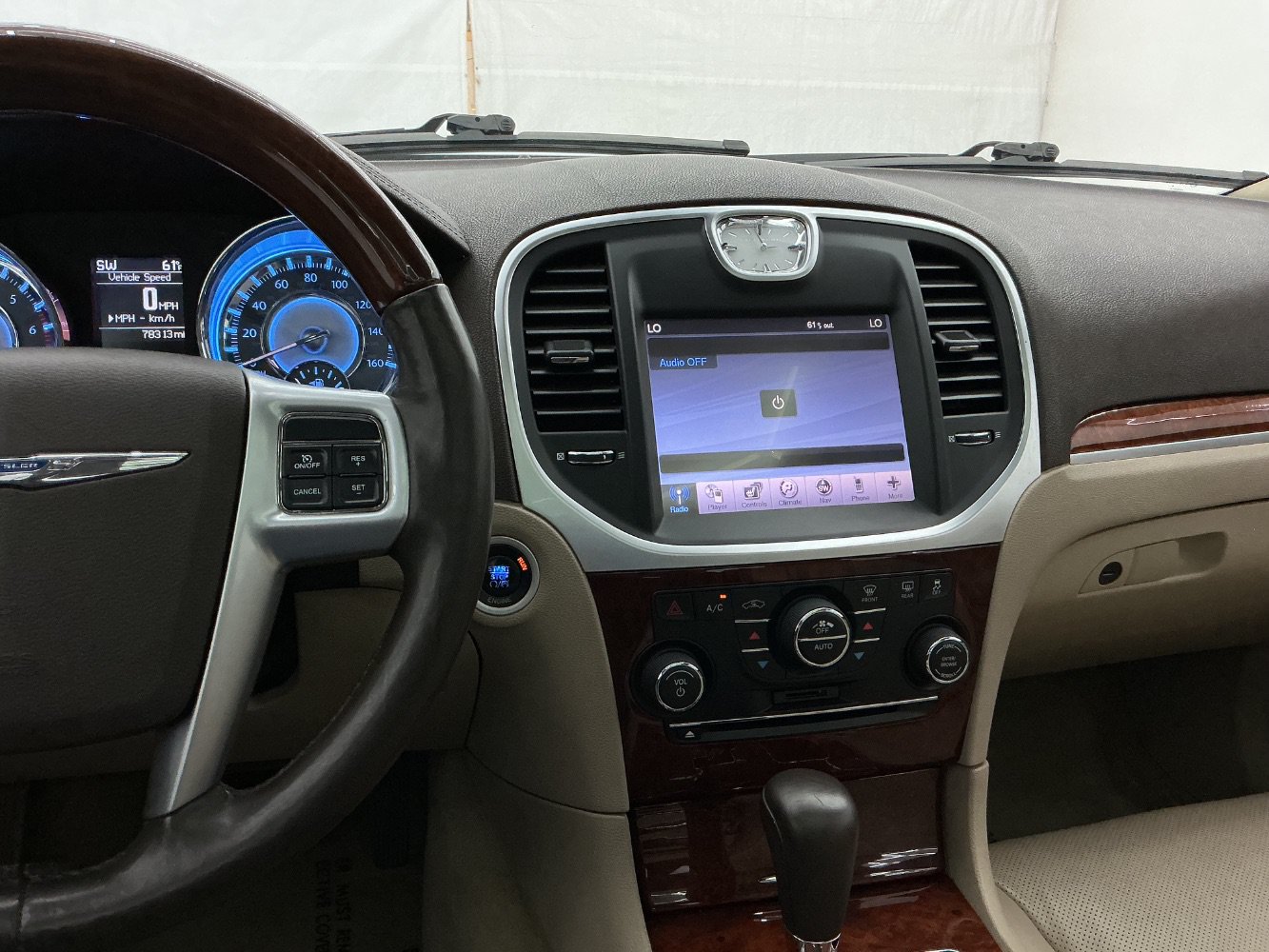 Used 2011 Chrysler 300 C AWD/4WD image 34