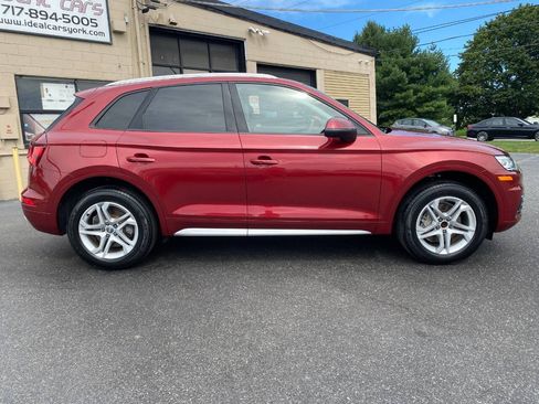 Used 2018 Audi Q5 2.0T Premium w/ Convenience Package AWD/4WD image 2