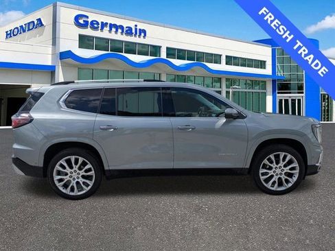 Used 2024 GMC Acadia Denali w/ Super Cruise Package image 4