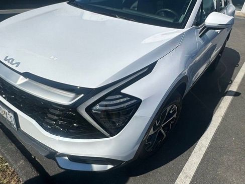 Used 2025 Kia Sportage EX w/ Premium Package image 7