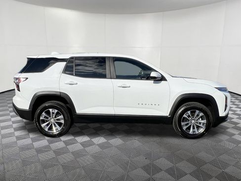 Used 2026 Chevrolet Equinox LT image 7