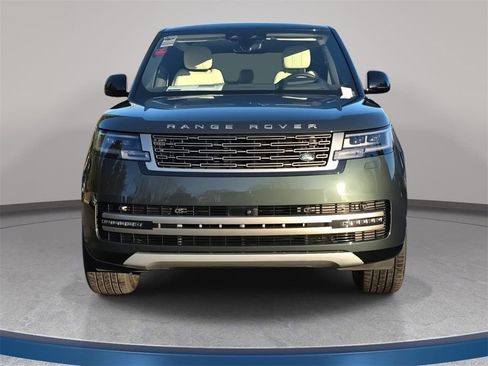 New 2026 Land Rover Range Rover SE image 2