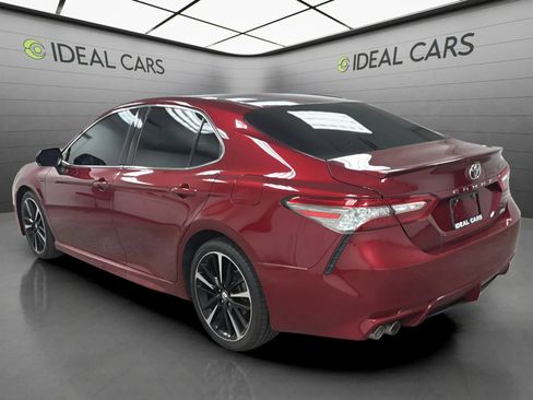 Used 2018 Toyota Camry XSE FWD image 7