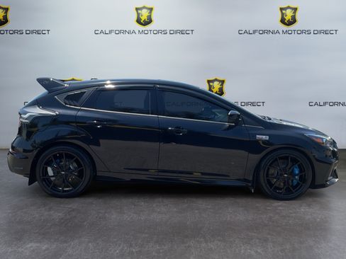 Used 2017 Ford Focus RS AWD/4WD image 4