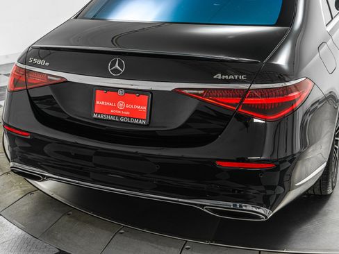 Used 2025 Mercedes-Benz S 580e 4MATIC Sedan image 39