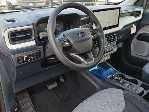 New 2025 Ford Maverick XLT image 24