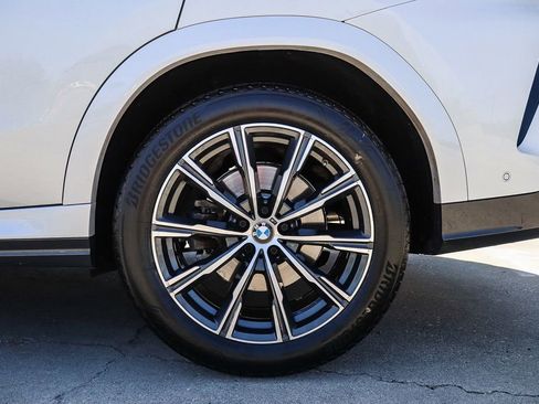 Used 2023 BMW X6 xDrive40i w/ M Sport Package AWD/4WD image 12