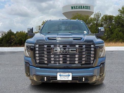 Used 2025 GMC Sierra 2500 Denali Ultimate AWD/4WD image 2