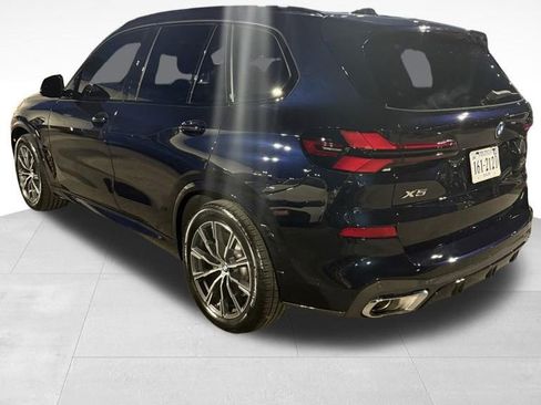 Used 2026 BMW X5 xDrive50e w/ M Sport Package AWD/4WD image 4