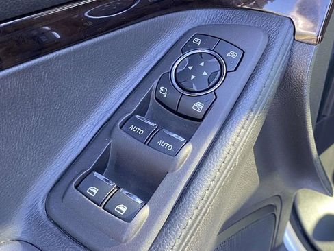 Used 2014 Ford Explorer Limited image 21