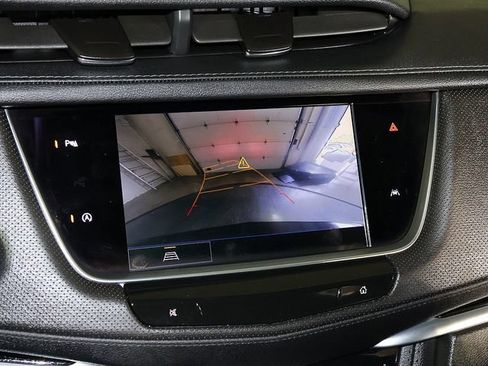 Used 2024 Cadillac XT6 Luxury AWD/4WD image 20