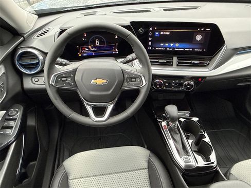 New 2026 Chevrolet Trax LT w/ Driver Confidence Package image 23