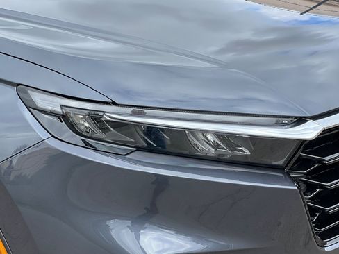 Used 2026 Honda CR-V EX image 10