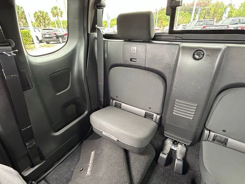 Certified 2024 Nissan Frontier SV w/ SV Convenience Package image 14