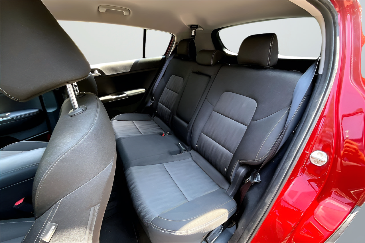 Used 2019 Kia Sportage LX FWD image 18