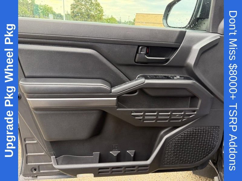 Used 2025 Toyota Tacoma SR5 AWD/4WD image 19