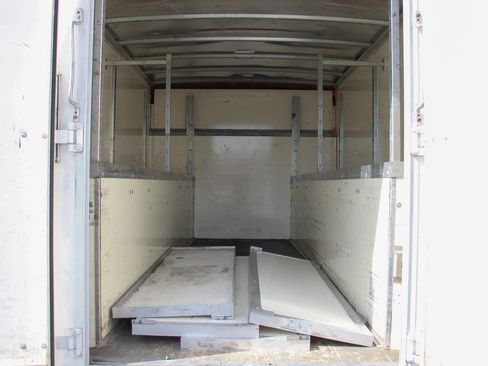 Used 2023 Ford E-450 and Econoline 450 Super Duty w/ Power Windows & Locks Group image 10