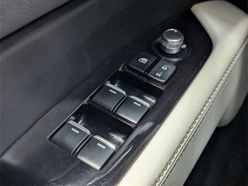 Used 2023 MAZDA CX-5 AWD 2.5 S w/ Premium Package image 17