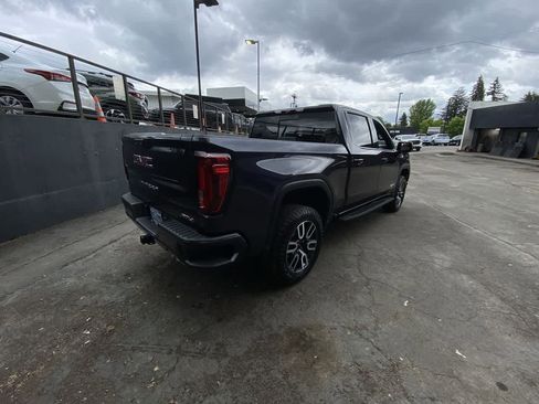Used 2024 GMC Sierra 1500 AT4 w/ Technology Package AWD/4WD image 6