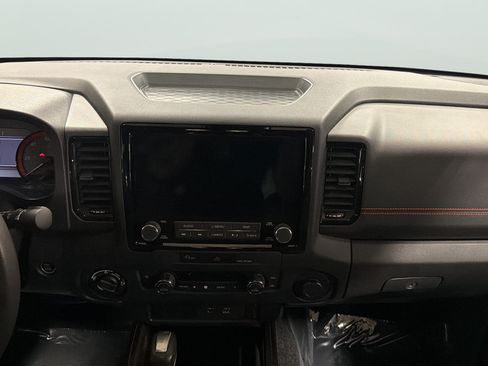 Used 2024 Nissan Frontier PRO-4X w/ Off-Road Protection Package AWD/4WD image 18