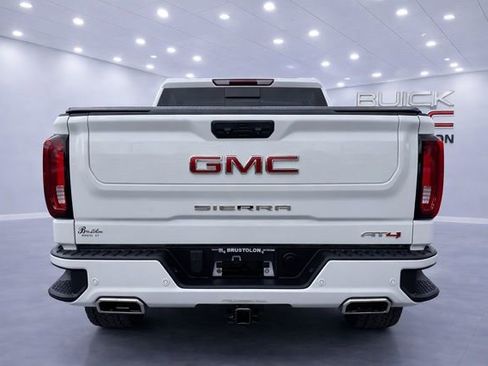 Used 2023 GMC Sierra 1500 AT4 w/ AT4 Preferred Package image 8