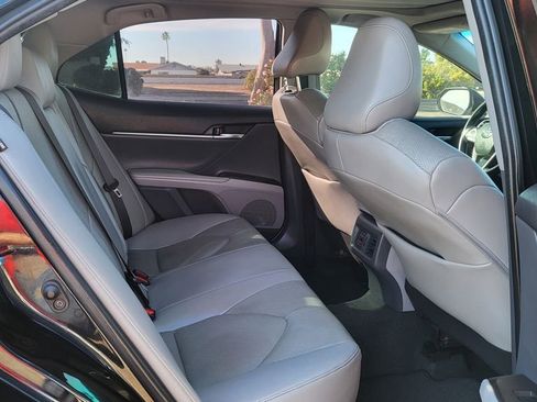 Used 2022 Toyota Camry XLE w/ Navigation Package image 19