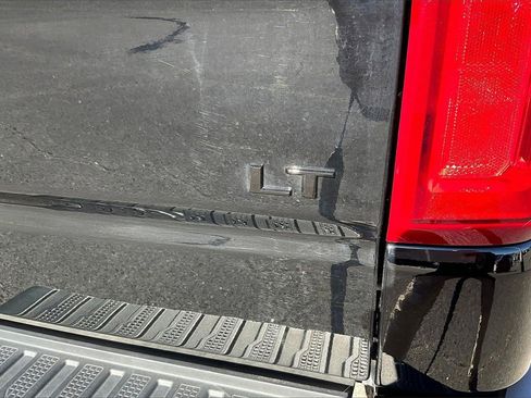 Used 2024 Chevrolet Silverado 1500 LT Trail Boss w/ Convenience Package II image 8