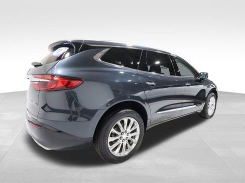 Used 2018 Buick Enclave Premium w/ Trailering Package AWD/4WD image 4