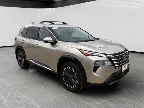Used 2026 Nissan Rogue Platinum w/ Platinum Premium Package AWD/4WD image 7