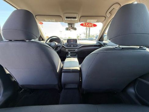 Certified 2025 Nissan Altima 2.5 S FWD image 12