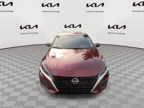 Used 2025 Nissan Altima 2.5 SV AWD/4WD image 3