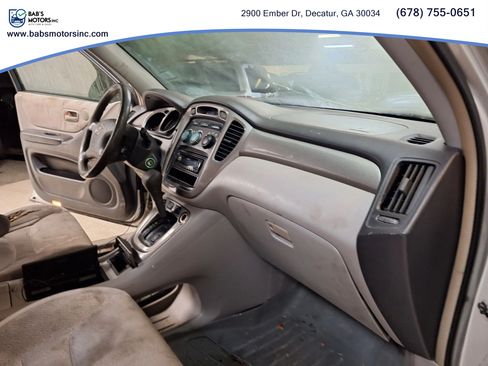 Used 2002 Toyota Highlander 2WD V6 image 17