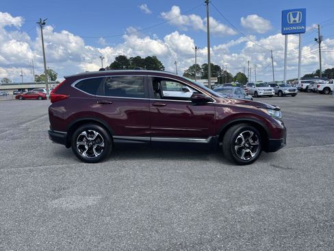Used 2018 Honda CR-V Touring image 3