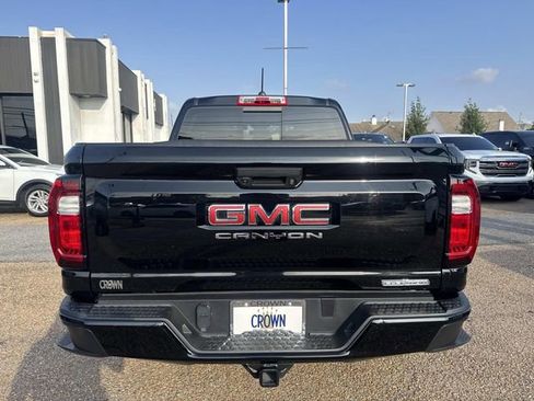 Used 2024 GMC Canyon Elevation w/ Convenience Package image 8