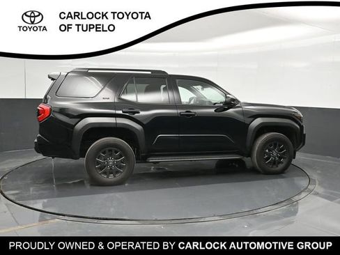 Used 2025 Toyota 4Runner SR5 AWD/4WD image 4