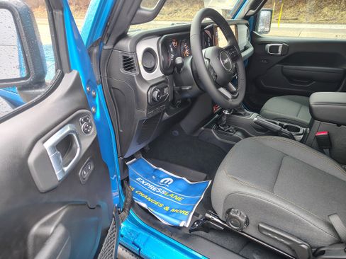 New 2026 Jeep Wrangler Sport AWD/4WD image 14