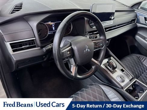 Used 2022 Mitsubishi Outlander SEL image 10