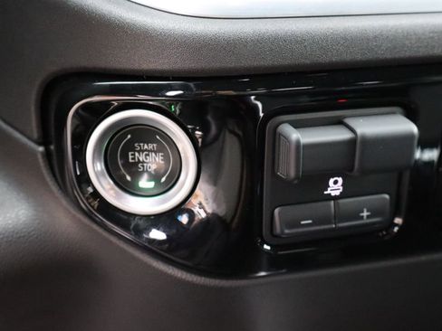 Used 2022 Chevrolet Silverado 1500 LT Trail Boss w/ LT Trail Boss Premium Package image 22