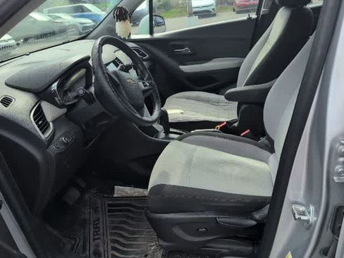 Used 2017 Chevrolet Trax LS AWD/4WD image 14