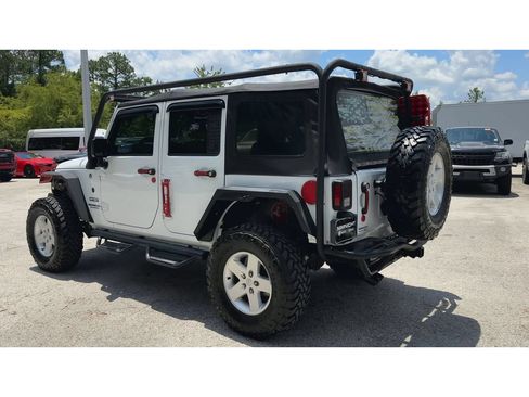 Used 2017 Jeep Wrangler Unlimited Sport w/ Quick Order Package 23S AWD/4WD image 7