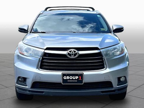 Used 2015 Toyota Highlander XLE AWD/4WD image 4
